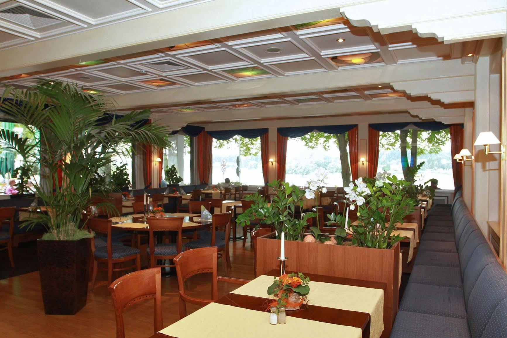 Hotel Rheinterrasse Benrath Düsseldorf Dış mekan fotoğraf